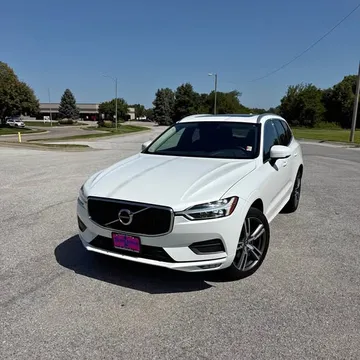 2021 Volvo XC60 T5 Momentum