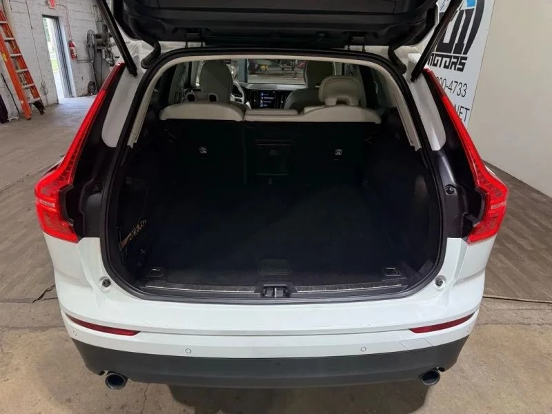 2021 Volvo XC60 2nd Gen - Image 8 of 12