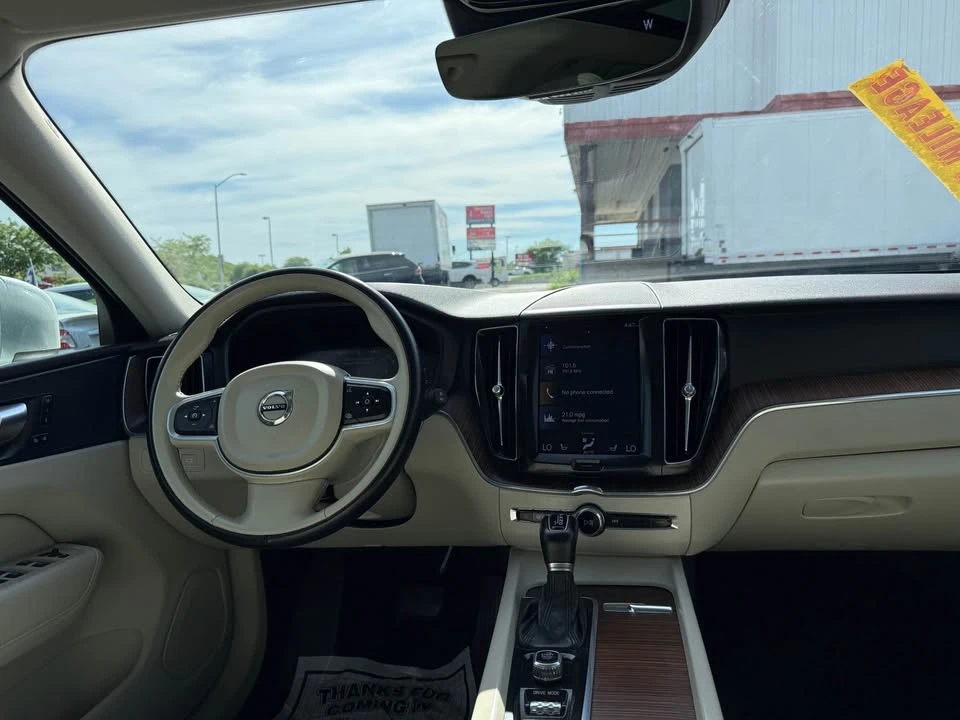 2021 Volvo XC60 2nd Gen - Image 19 of 20