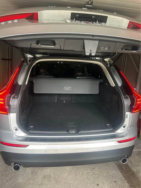 2021 Volvo XC60 2nd Gen - Image 15 of 20