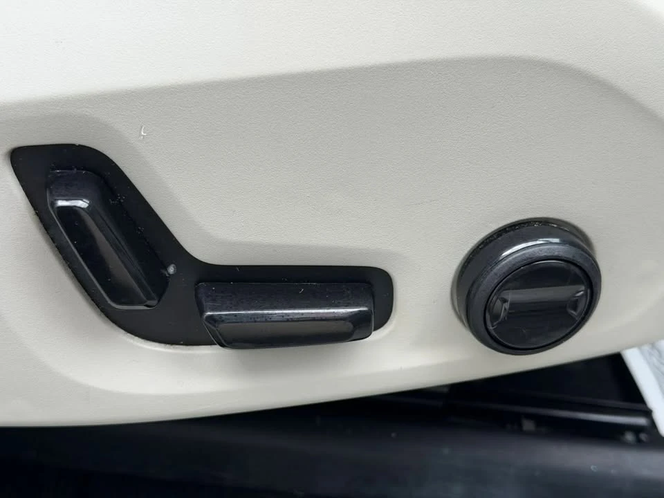2021 Volvo XC60 2nd Gen - Image 11 of 20