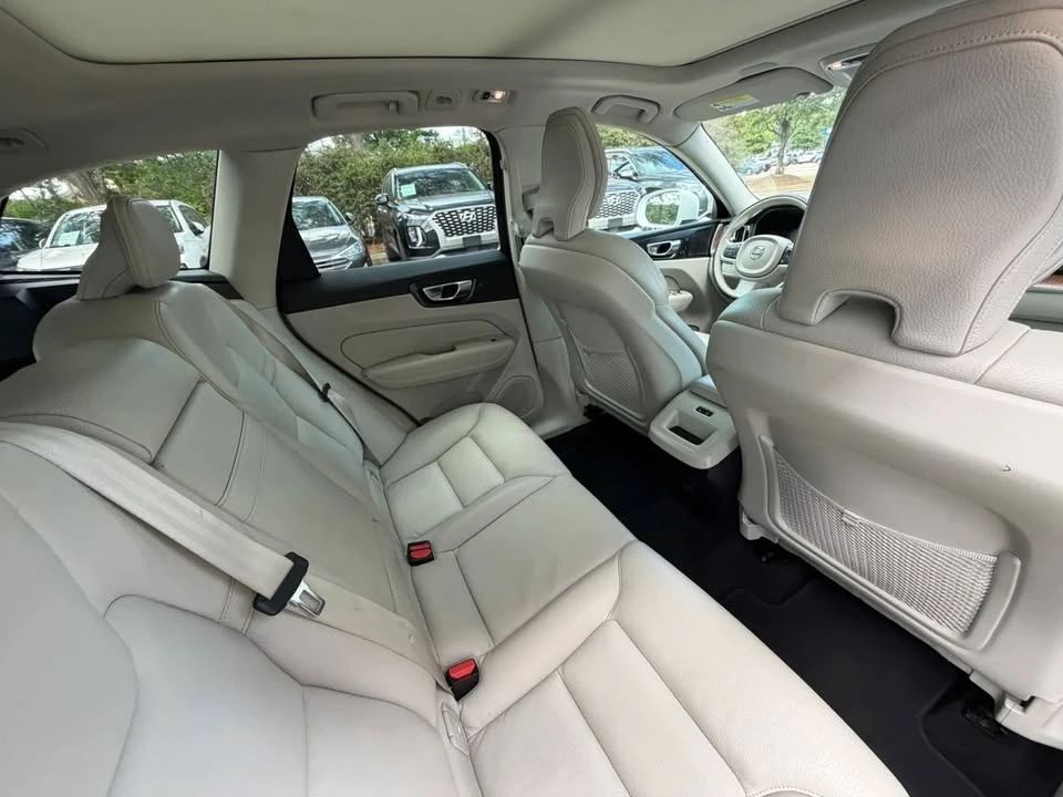 2021 Volvo XC60 2nd Gen - Image 14 of 20