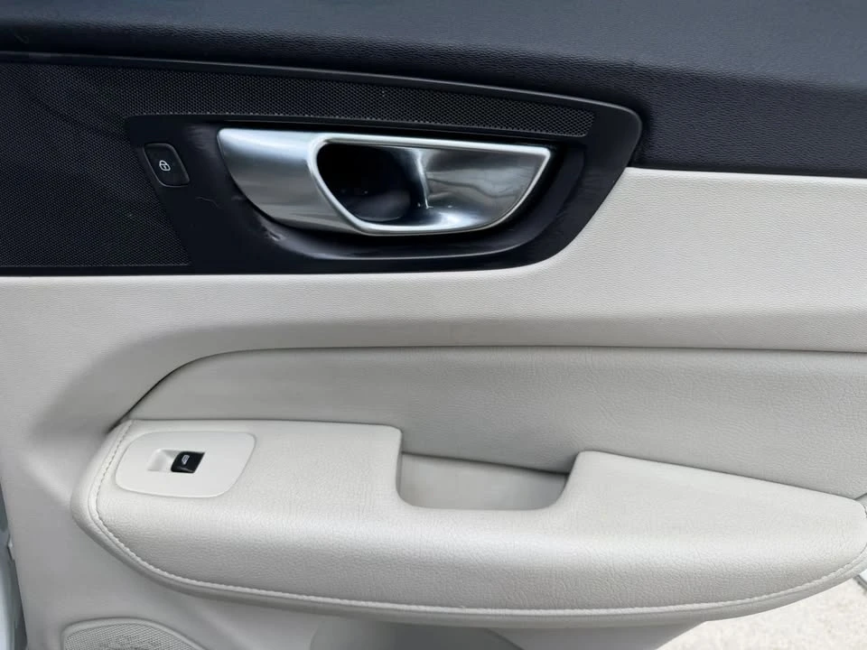 2021 Volvo XC60 2nd Gen - Image 12 of 20