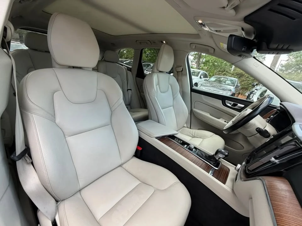 2021 Volvo XC60 2nd Gen - Image 9 of 20
