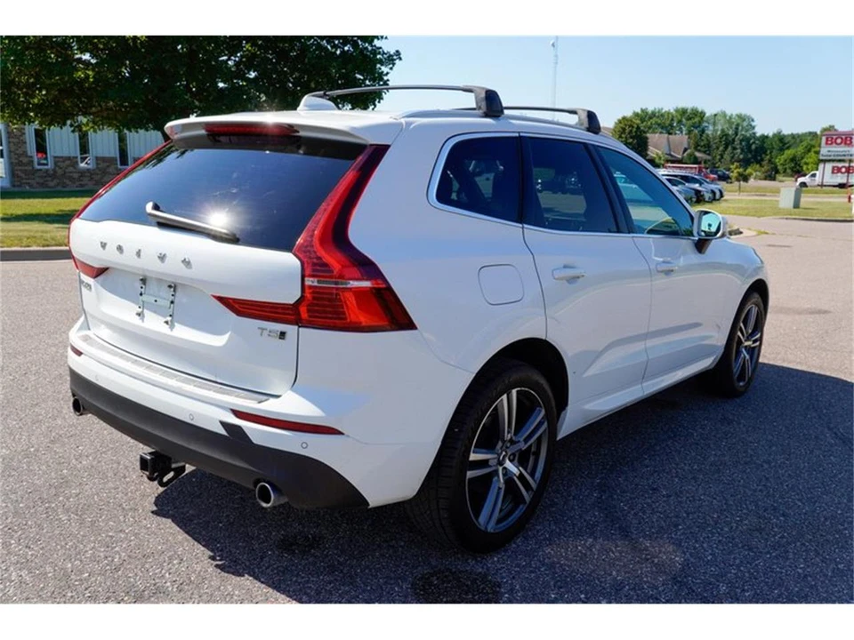 2021 Volvo XC60 2nd Gen - Image 2 of 31