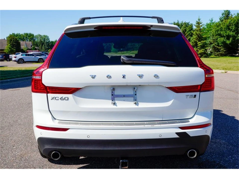 2021 Volvo XC60 2nd Gen - Image 3 of 31