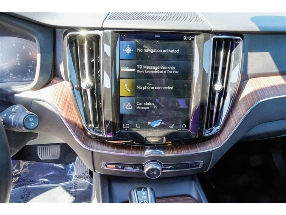 2021 Volvo XC60 2nd Gen - Image 14 of 31