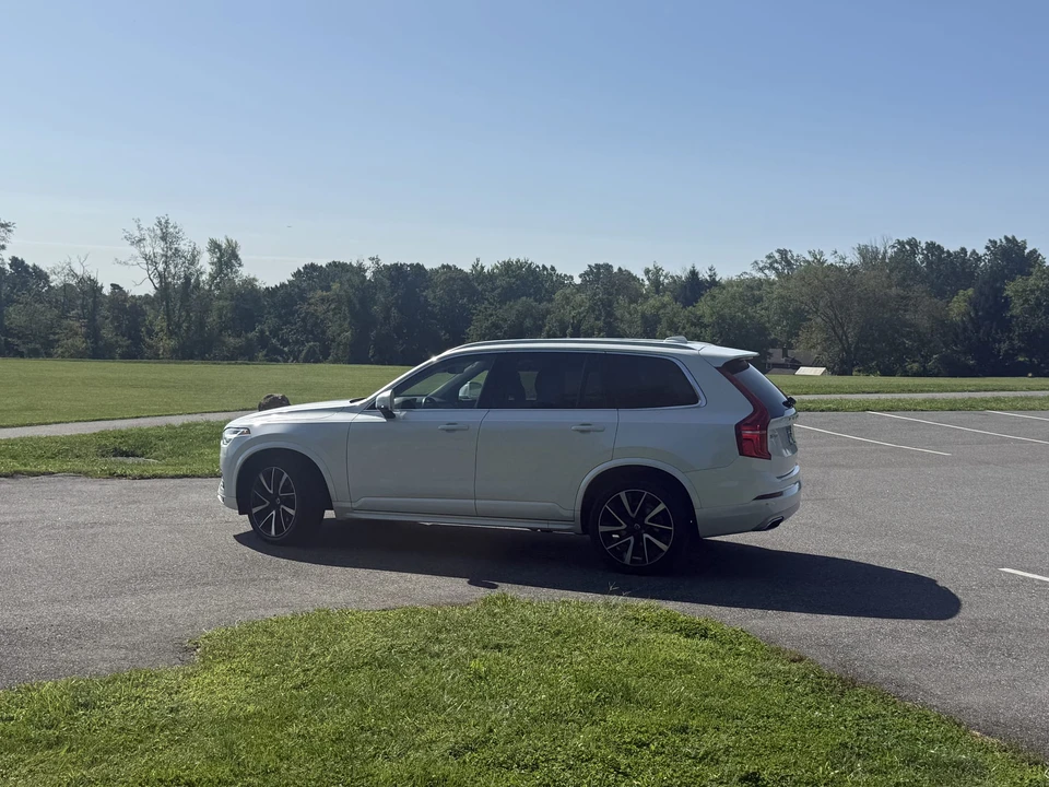 2021 Volvo XC90 2nd Gen - Image 12 of 31