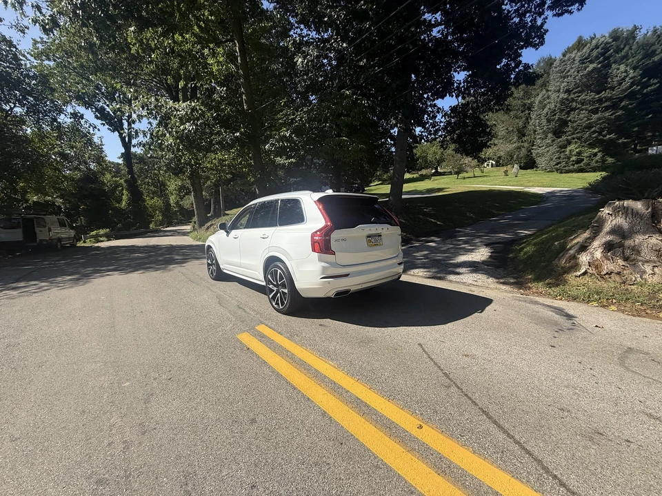 2021 Volvo XC90 2nd Gen - Image 16 of 31