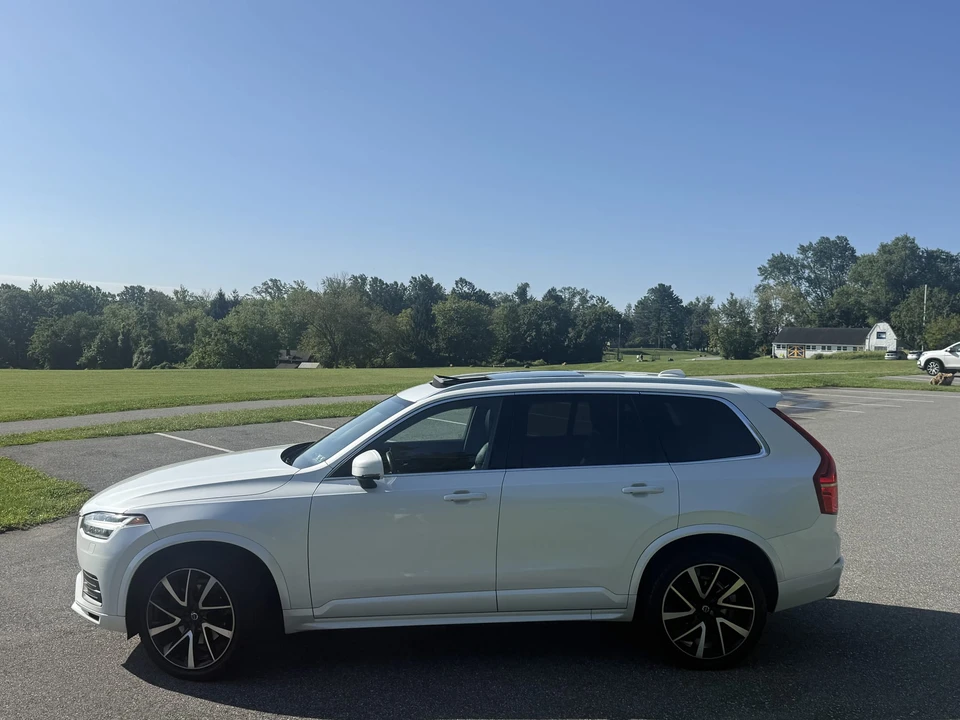 2021 Volvo XC90 2nd Gen - Image 10 of 31