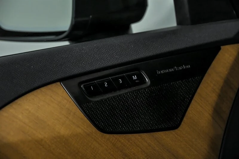 2021 Volvo XC90 2nd Gen - Image 16 of 21