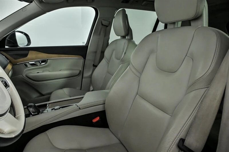 2021 Volvo XC90 2nd Gen - Image 19 of 21