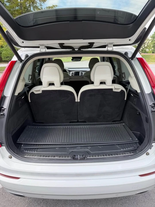 2021 Volvo XC90 2nd Gen - Image 11 of 20