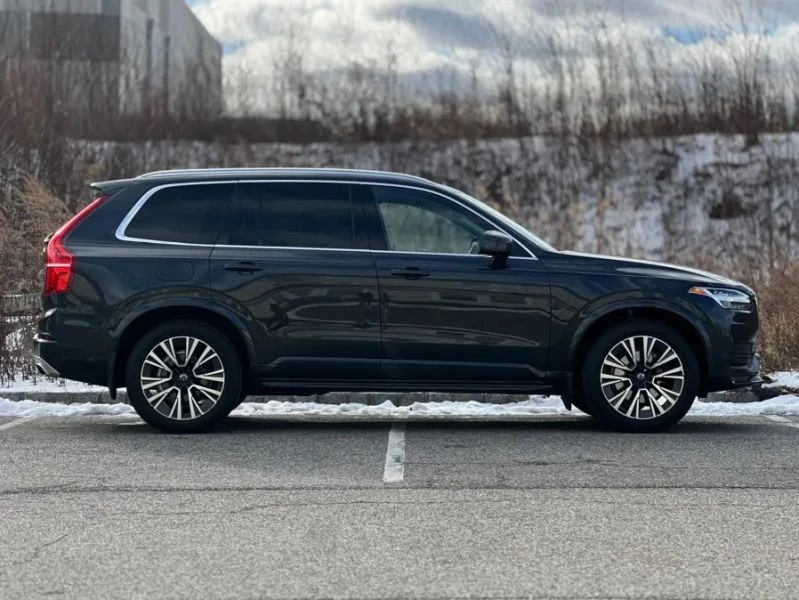 2021 Volvo XC90 2nd Gen - Image 9 of 12
