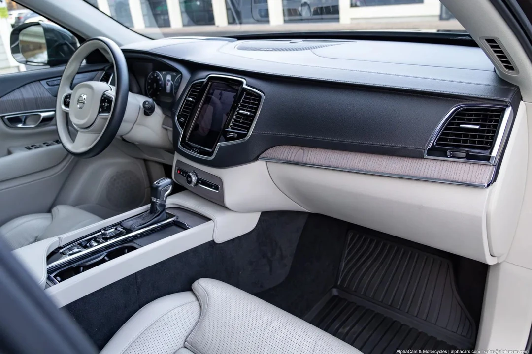 2021 Volvo XC90 2nd Gen - Image 18 of 21
