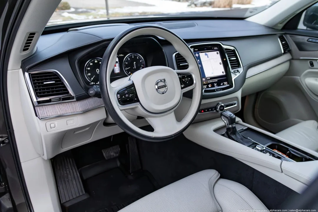 2021 Volvo XC90 2nd Gen - Image 16 of 21