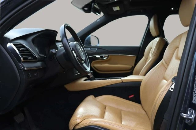 2021 Volvo XC90 2nd Gen - Image 17 of 21