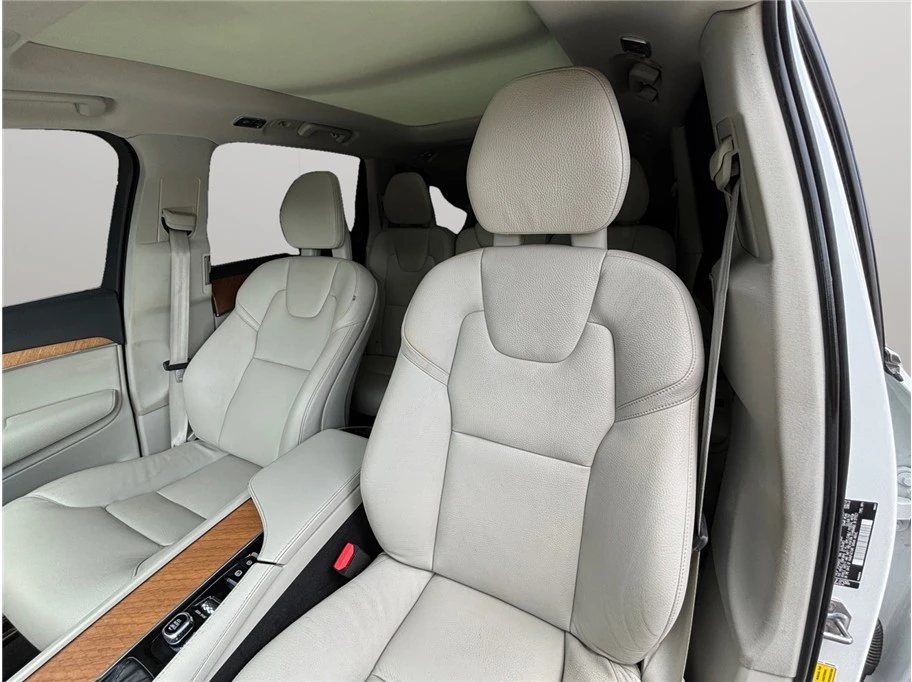 2021 Volvo XC90 2nd Gen - Image 19 of 21