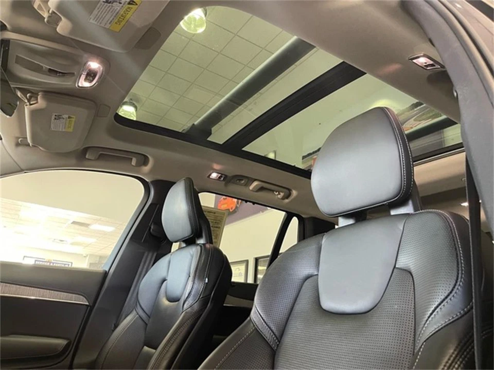 2021 Volvo XC90 2nd Gen - Image 26 of 31