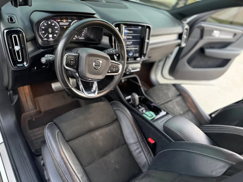 2021 Volvo XC40 - Image 18 of 20