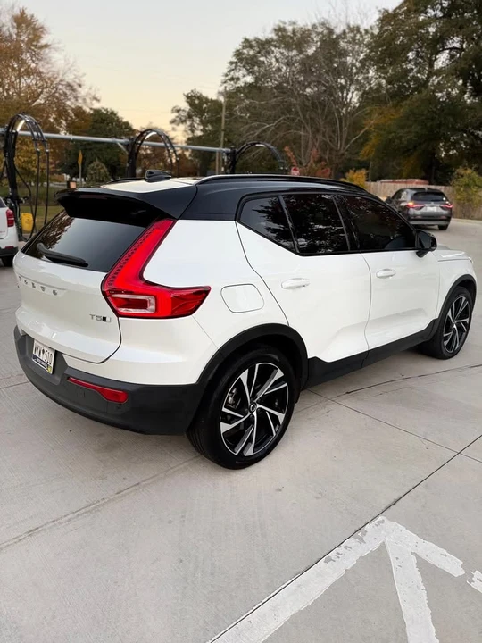 2021 Volvo XC40 - Image 7 of 20