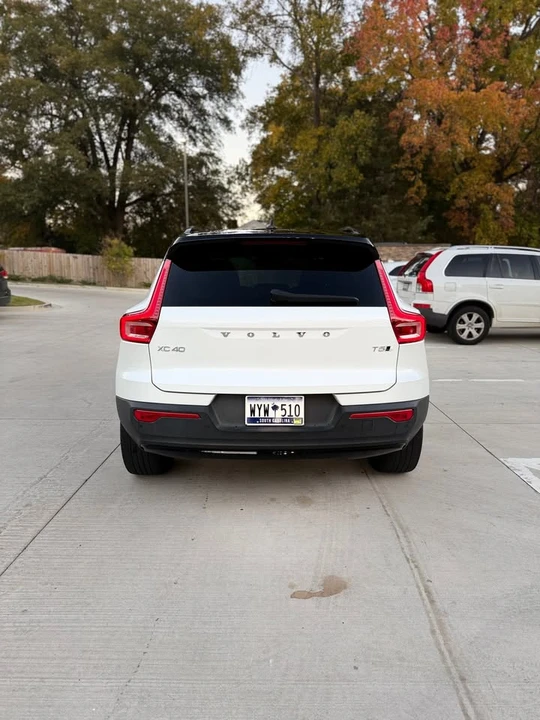 2021 Volvo XC40 - Image 6 of 20