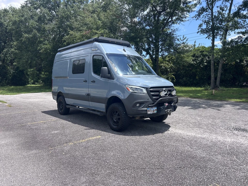 2021 Winnebago - Image 3 of 31