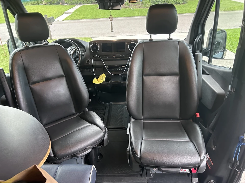 2021 Winnebago - Image 25 of 31