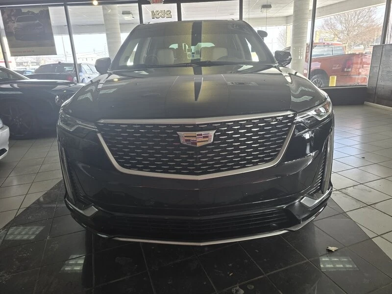 2021 Cadillac XT6 - Image 2 of 4
