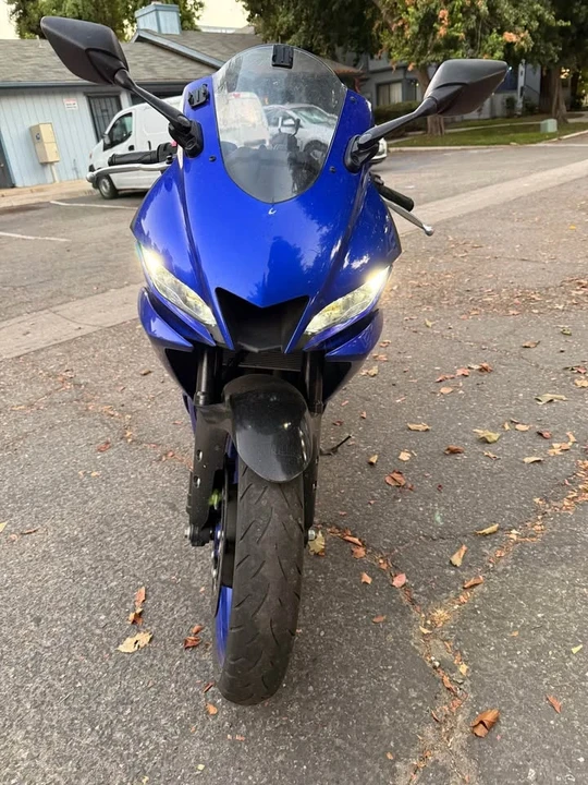 2021 Yamaha YZF - Image 2 of 2