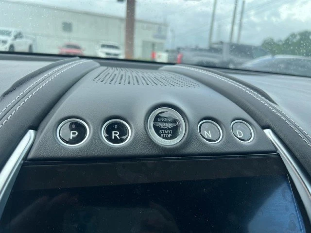 2021 Aston Martin DBX - Image 14 of 20