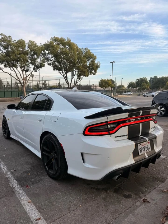2021 Dodge Charger 7th Gen - Image 9 of 10