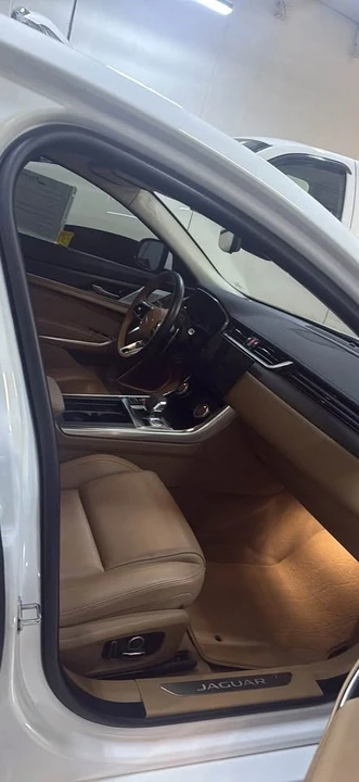 2021 Jaguar X260 XF - Image 2 of 5