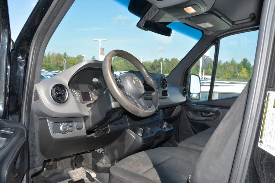 2021 Mercedes-Benz VS30 Sprinter - Image 3 of 4