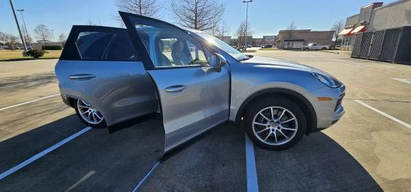 2021 Porsche 9Y0/9Y3 Cayenne - Image 3 of 21