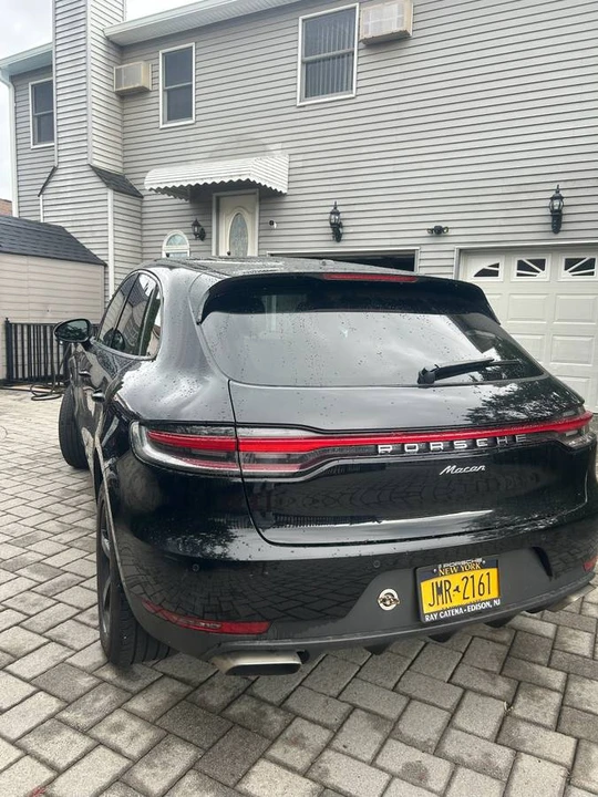 2021 Porsche Macan - Image 2 of 7