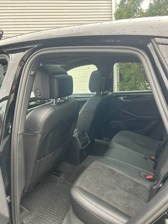 2021 Porsche Macan - Image 3 of 7
