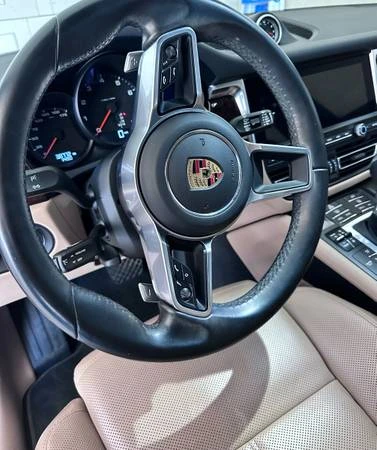 2021 Porsche Macan - Image 6 of 15