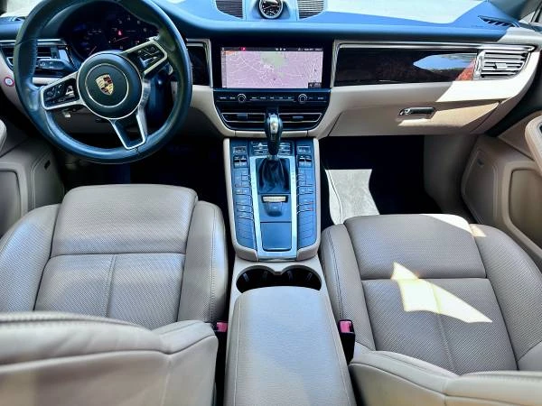 2021 Porsche Macan - Image 14 of 15