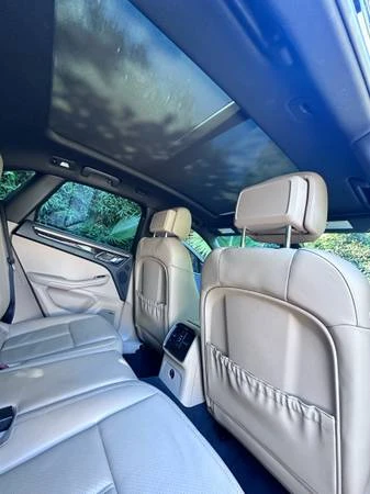 2021 Porsche Macan - Image 9 of 15