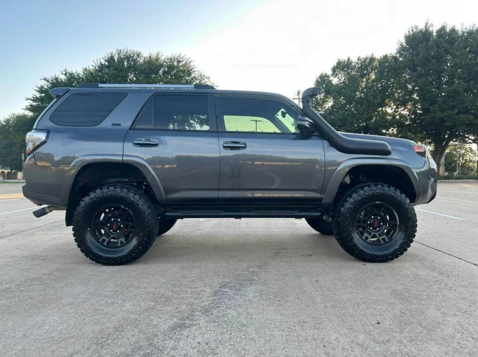 2021 Toyota 4Runner 5th Gen - Image 8 of 12