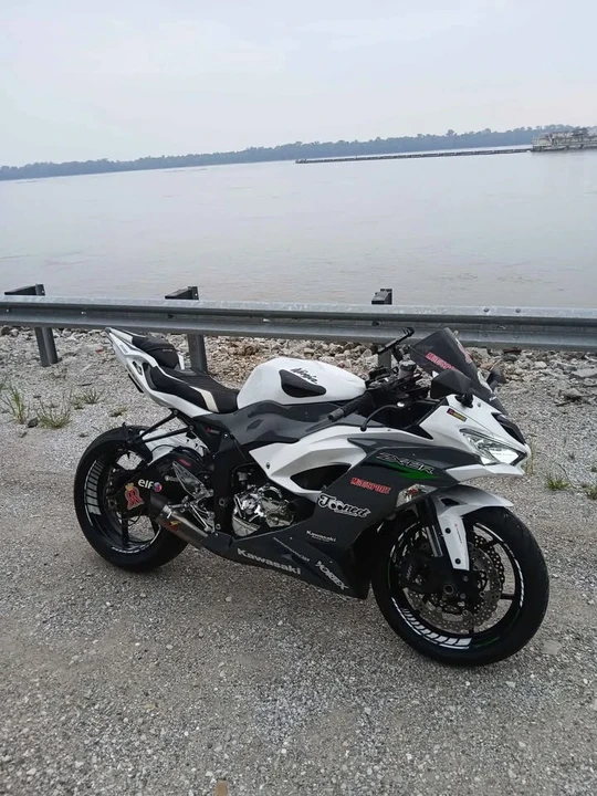 2021 Kawasaki Ninja - Image 3 of 10
