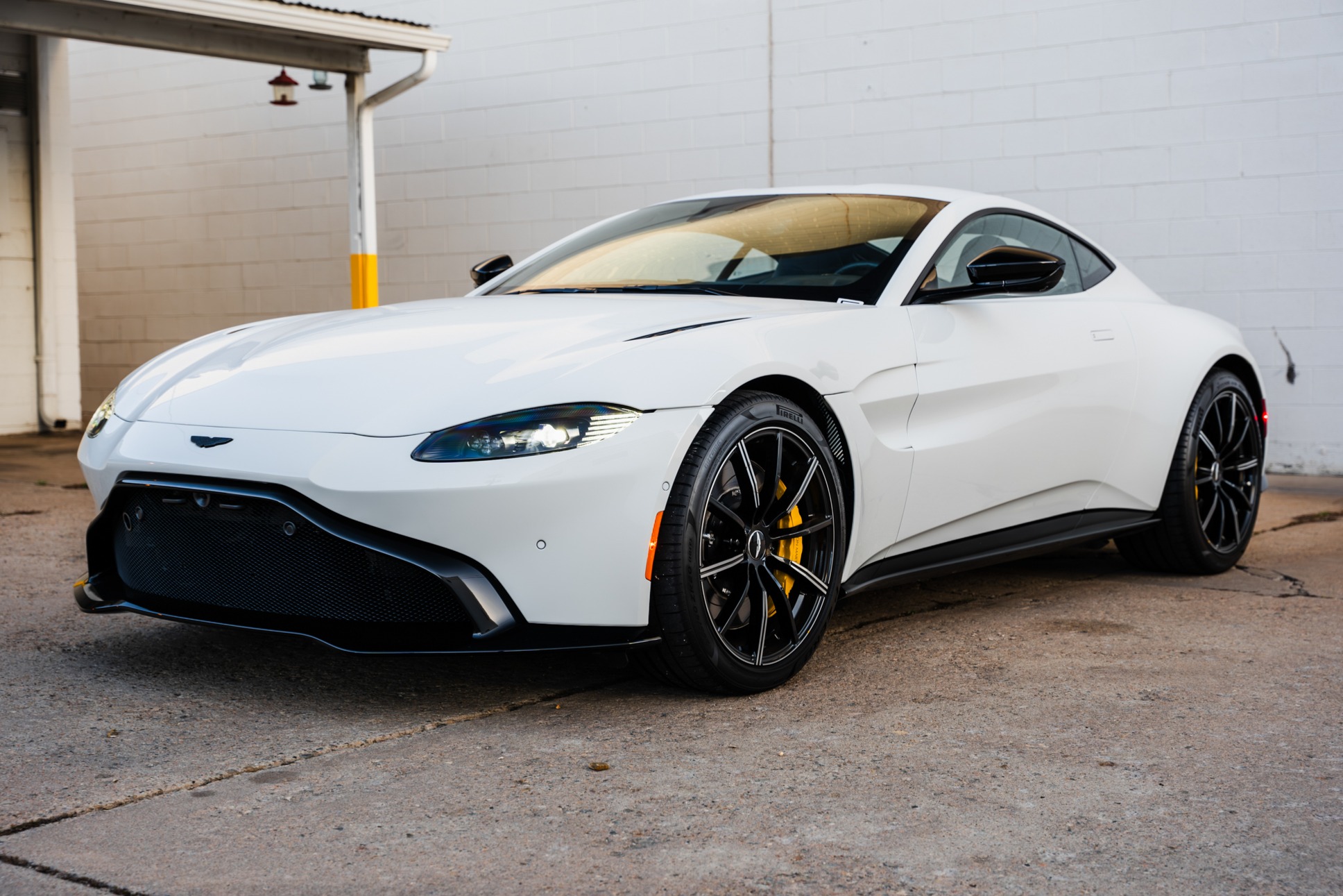 2021 Aston Martin Vantage 7-Speed