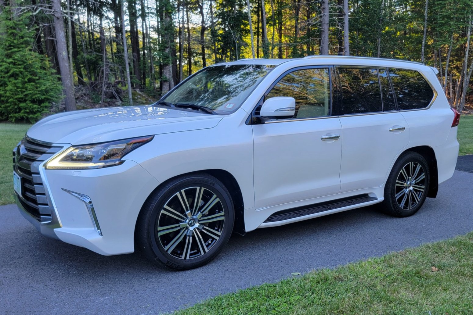 2021 Lexus LX570