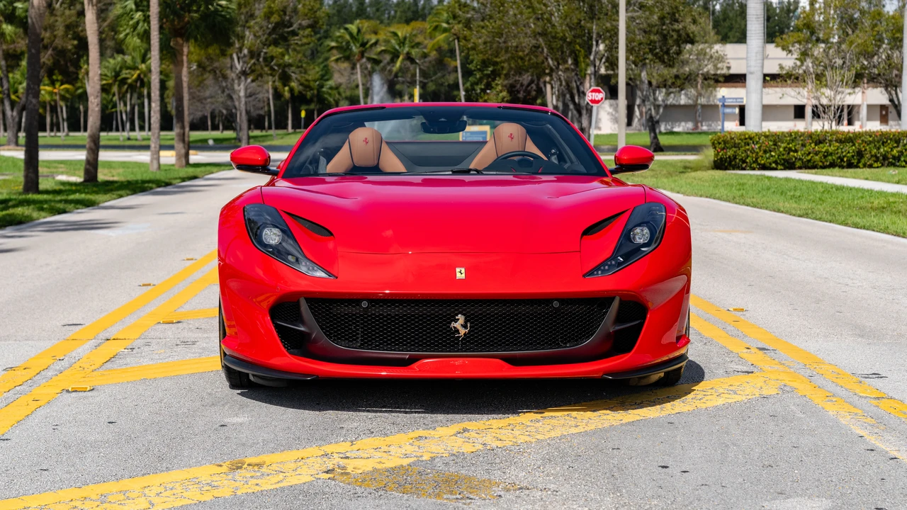 2022 Ferrari 812 GTS - Image 11 of 31