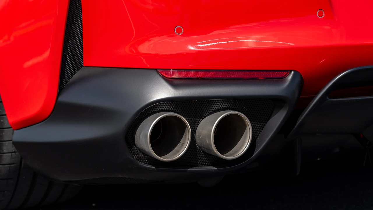 2022 Ferrari 812 GTS - Image 21 of 31