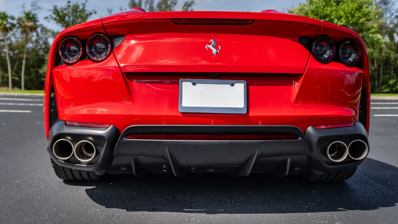 2022 Ferrari 812 GTS - Image 22 of 31