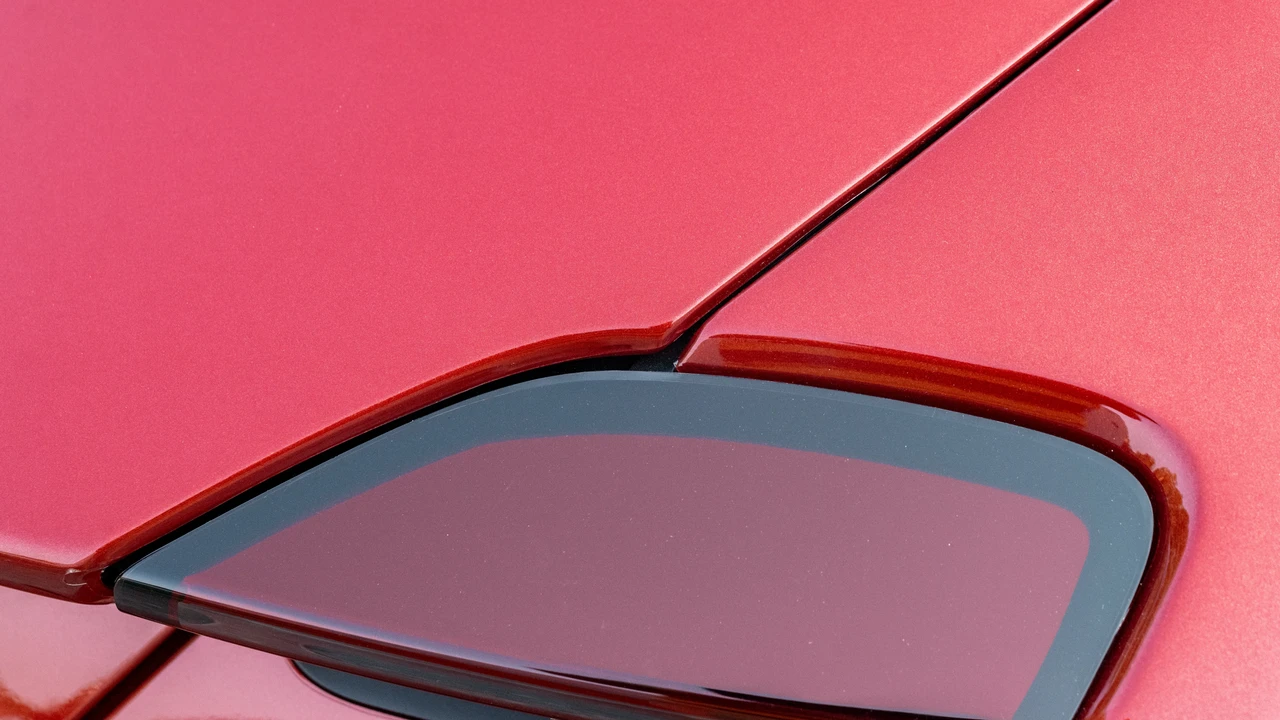 2022 Ferrari Roma - Image 30 of 31