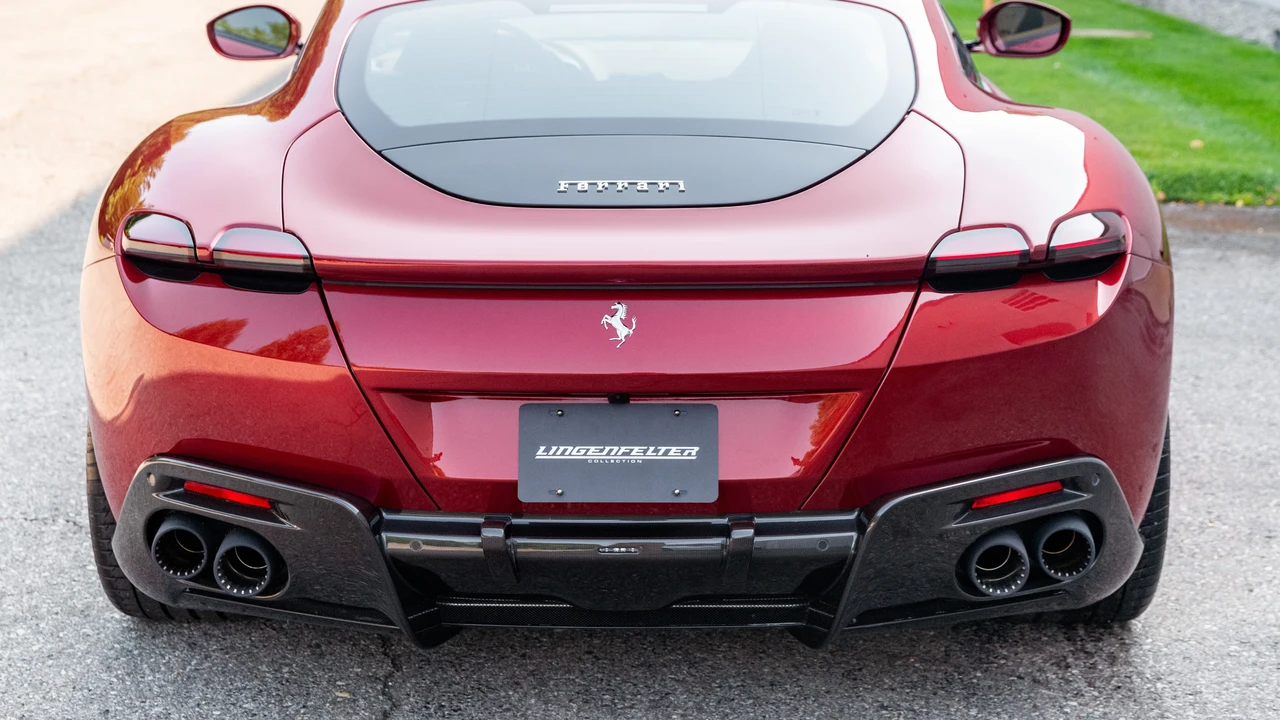 2022 Ferrari Roma - Image 13 of 31