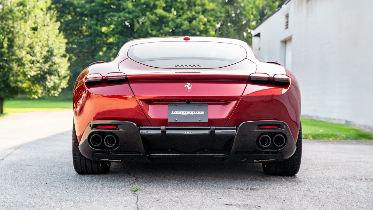 2022 Ferrari Roma - Image 3 of 31